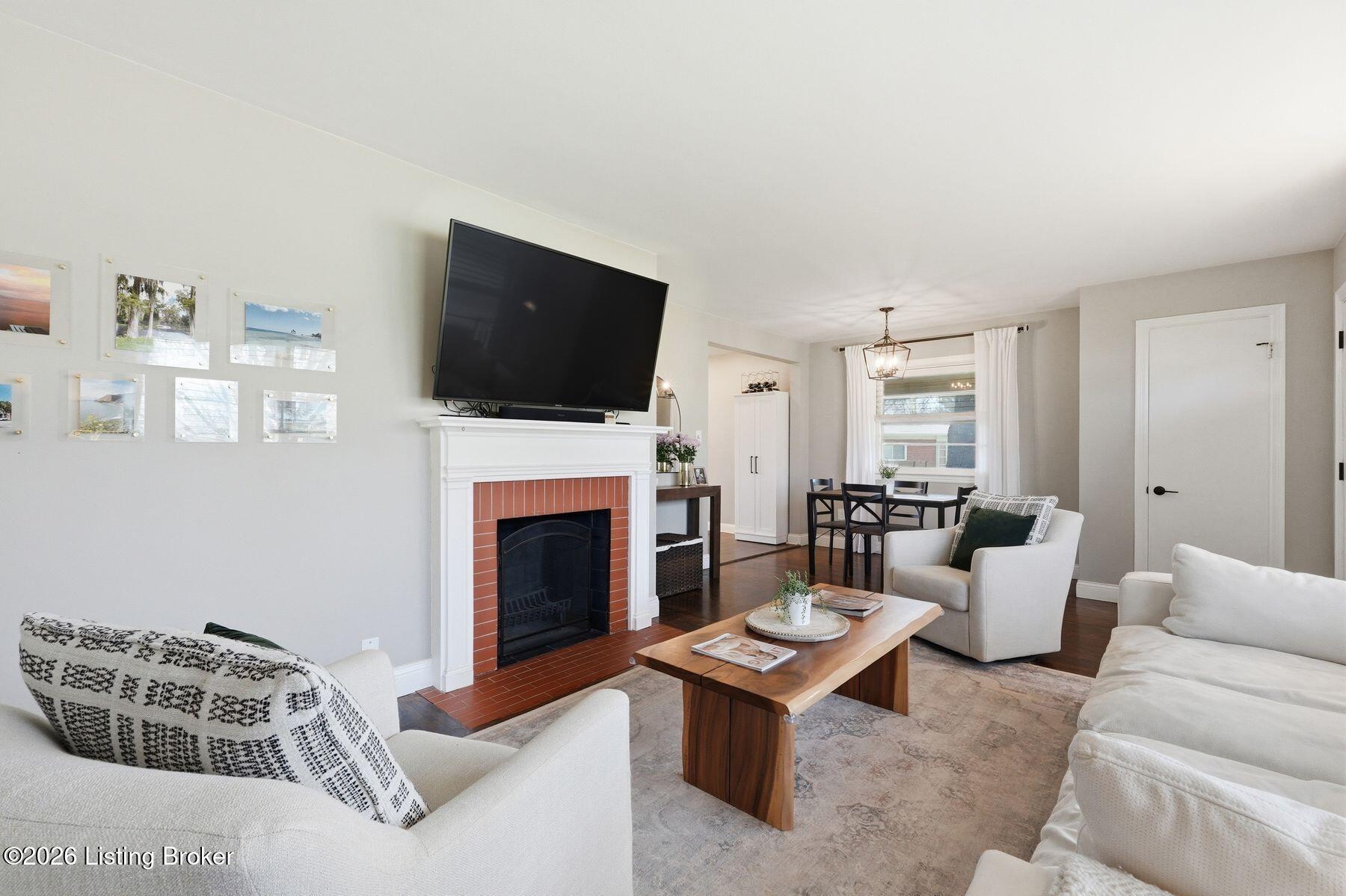 325 Brunswick Rd