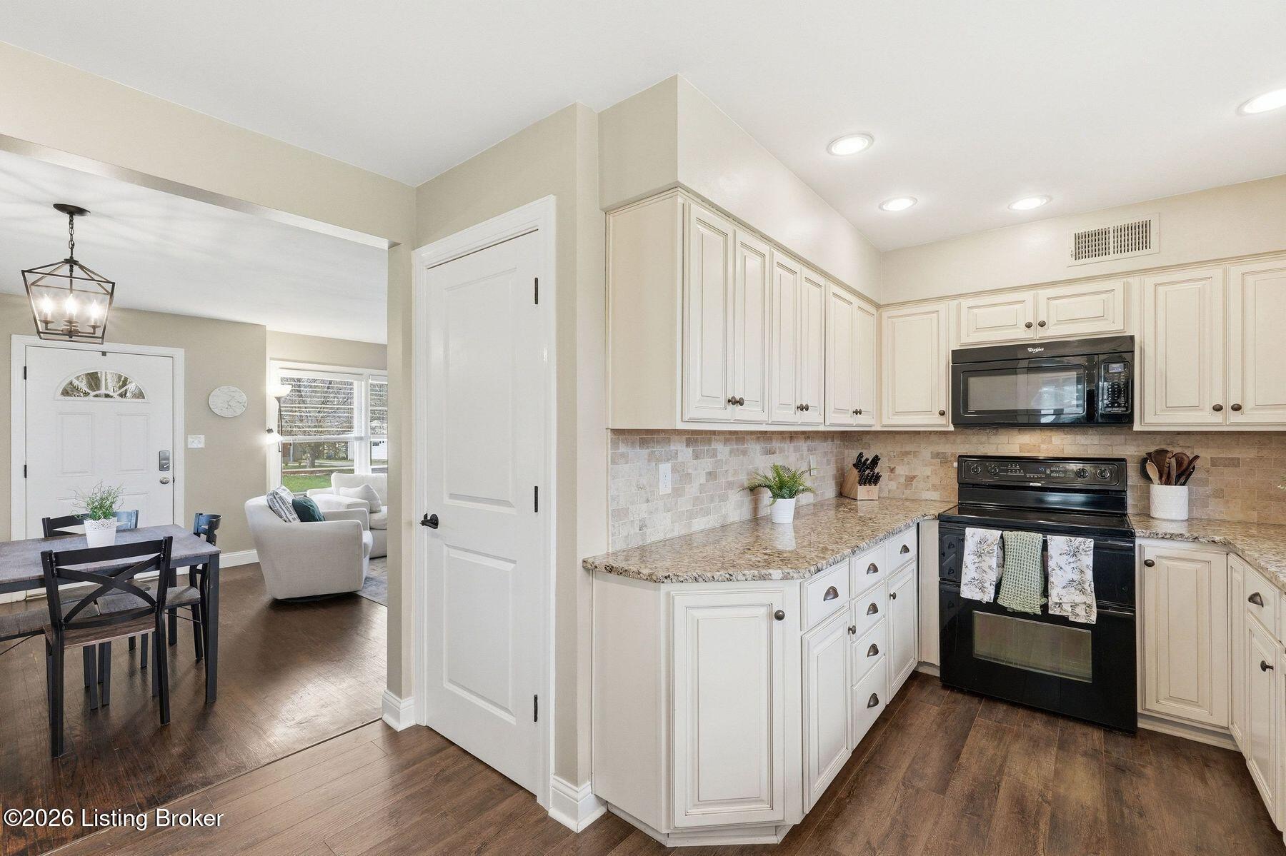 325 Brunswick Rd