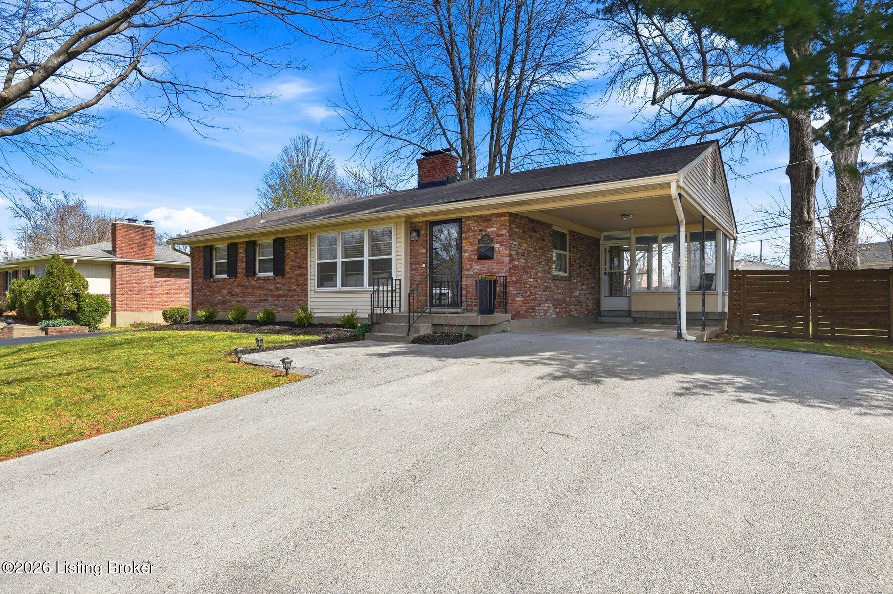325 Brunswick Rd
