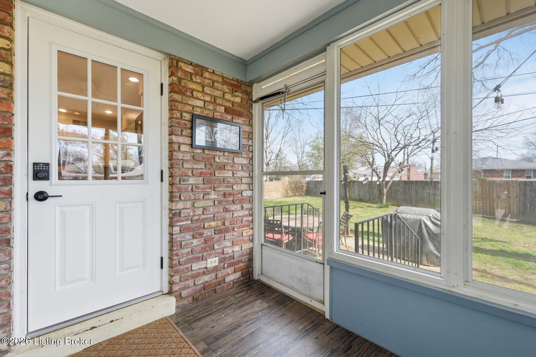 325 Brunswick Rd
