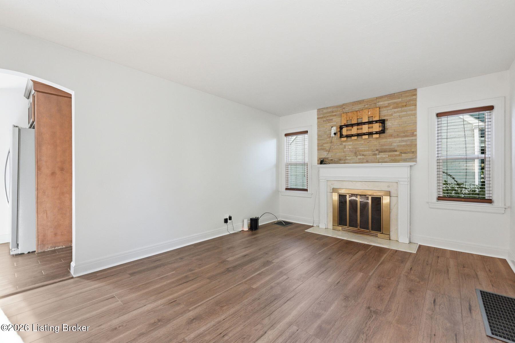 225 Brown Ave