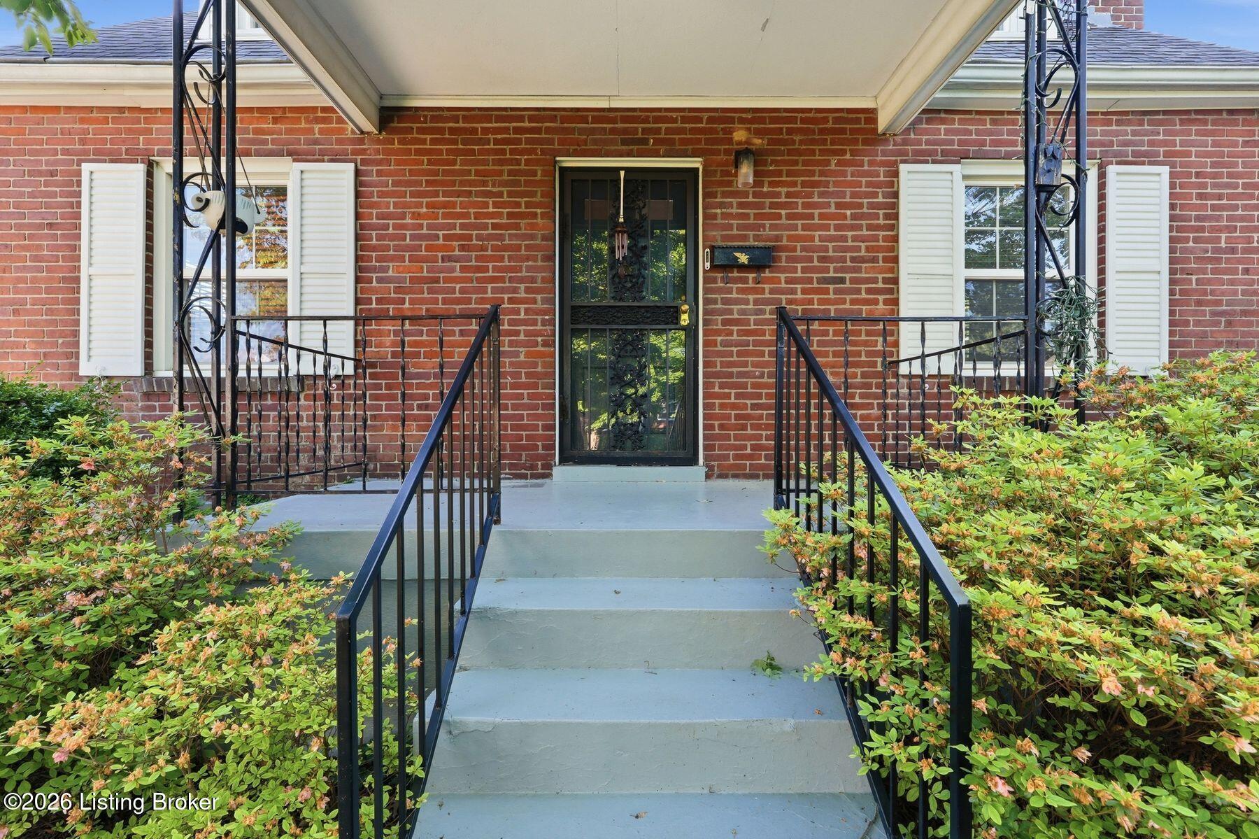 225 Brown Ave