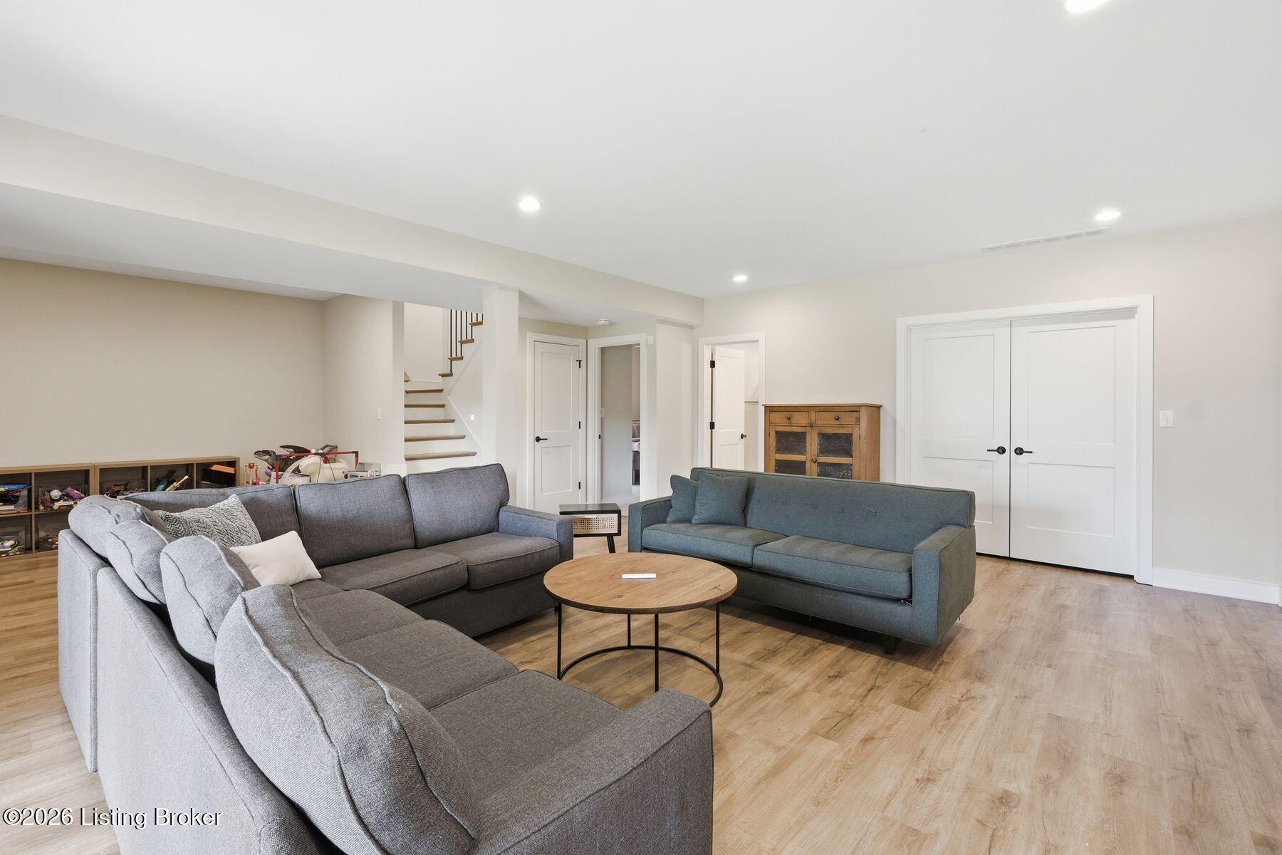 6304 Leyton Ct