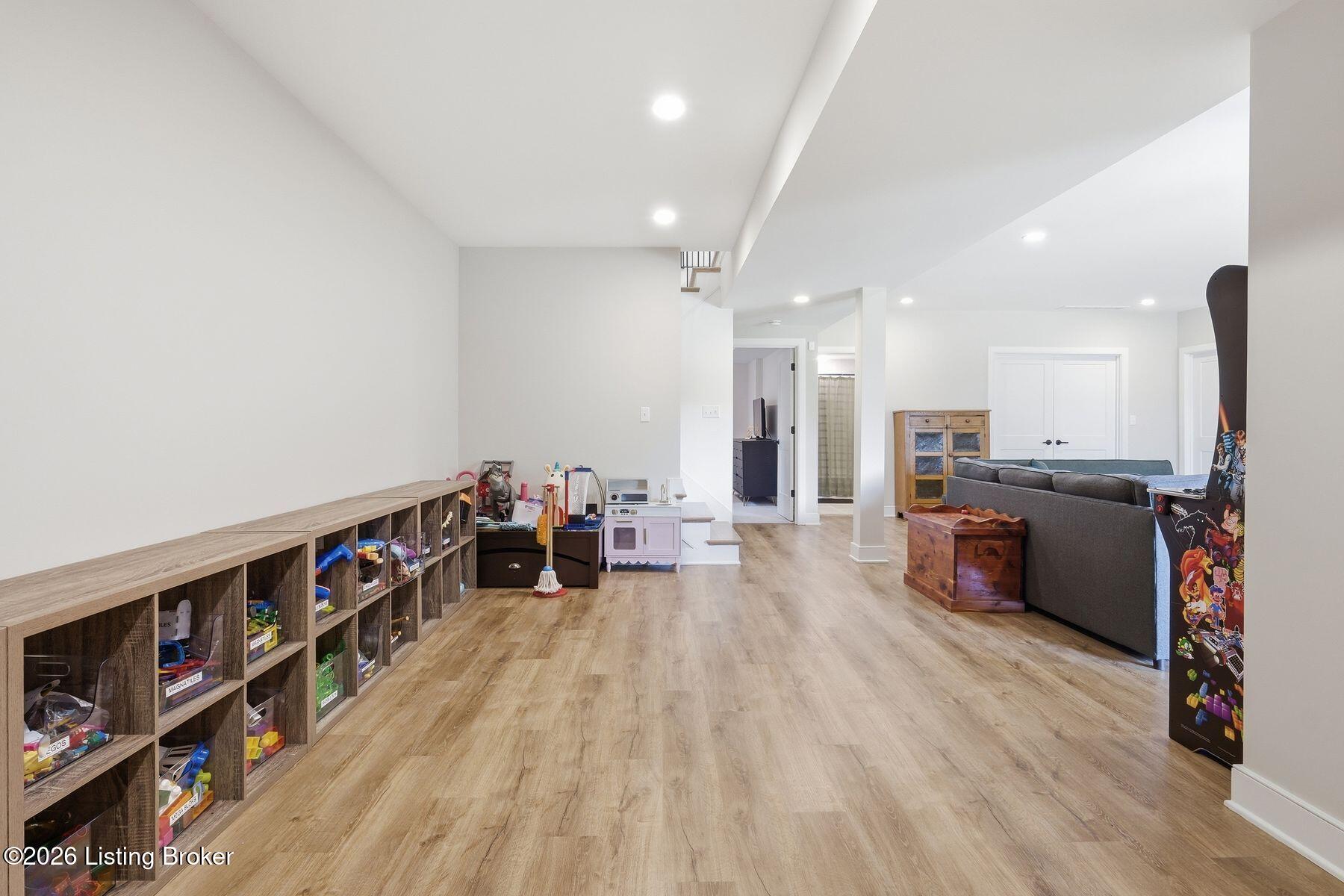 6304 Leyton Ct