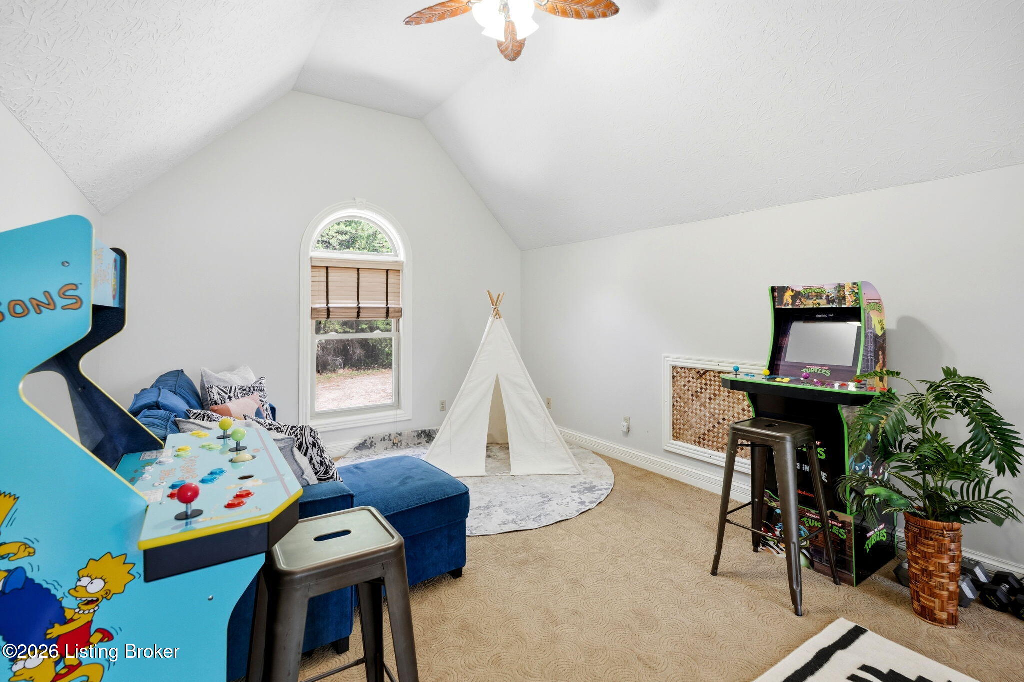 404 Cedar Point Rd