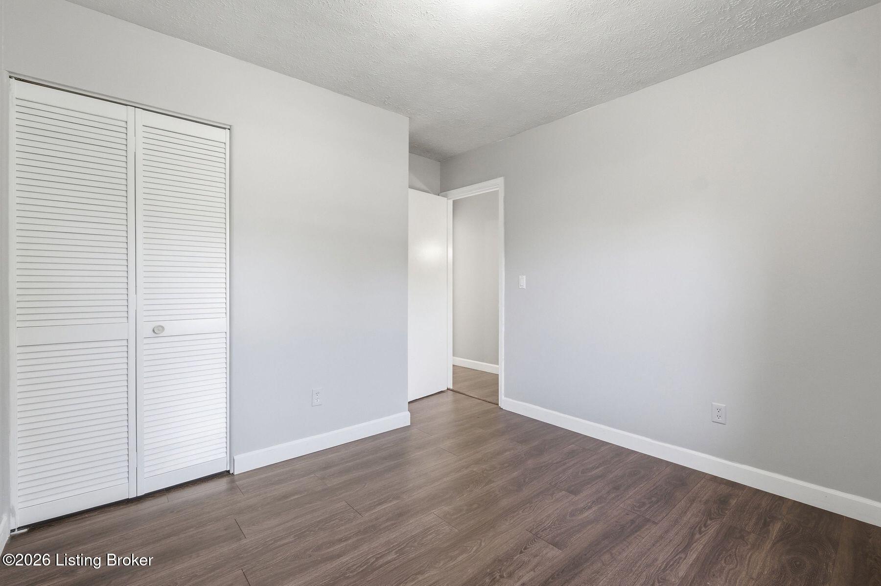 7605 Nannette Ct