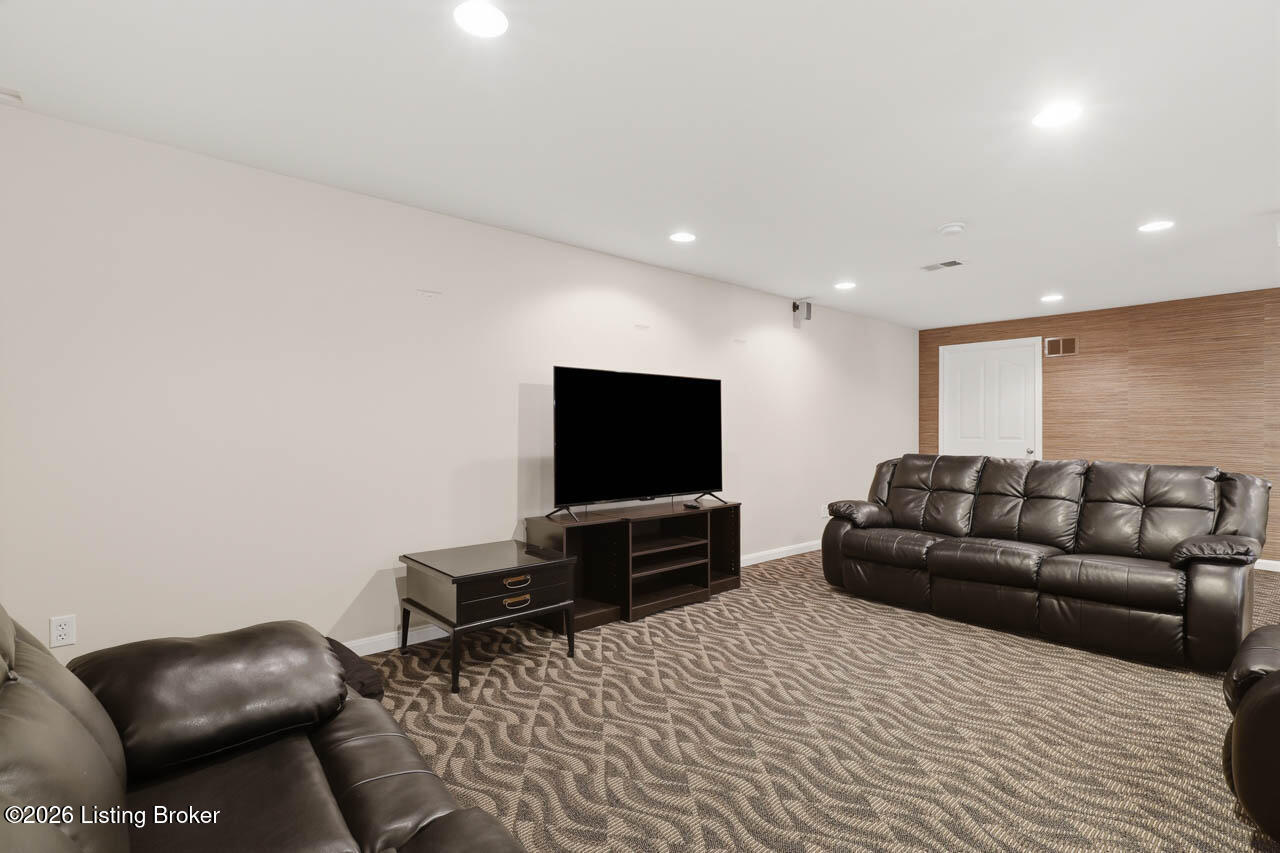 623 Harris Ridge Rd