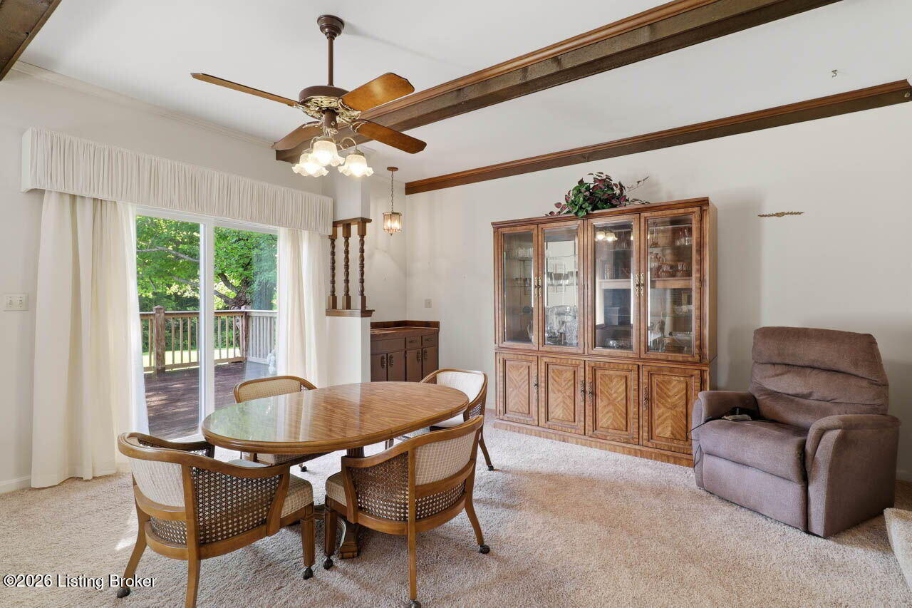 7419 Sunset Ln