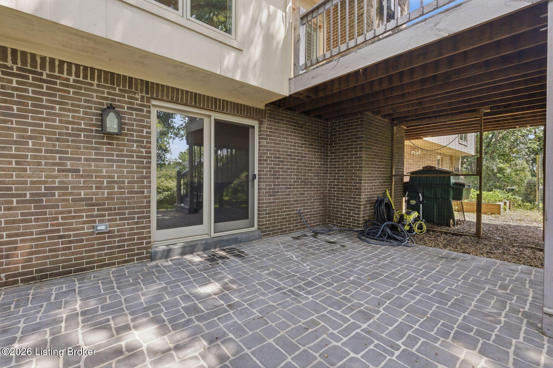 4319 Comanche Trail