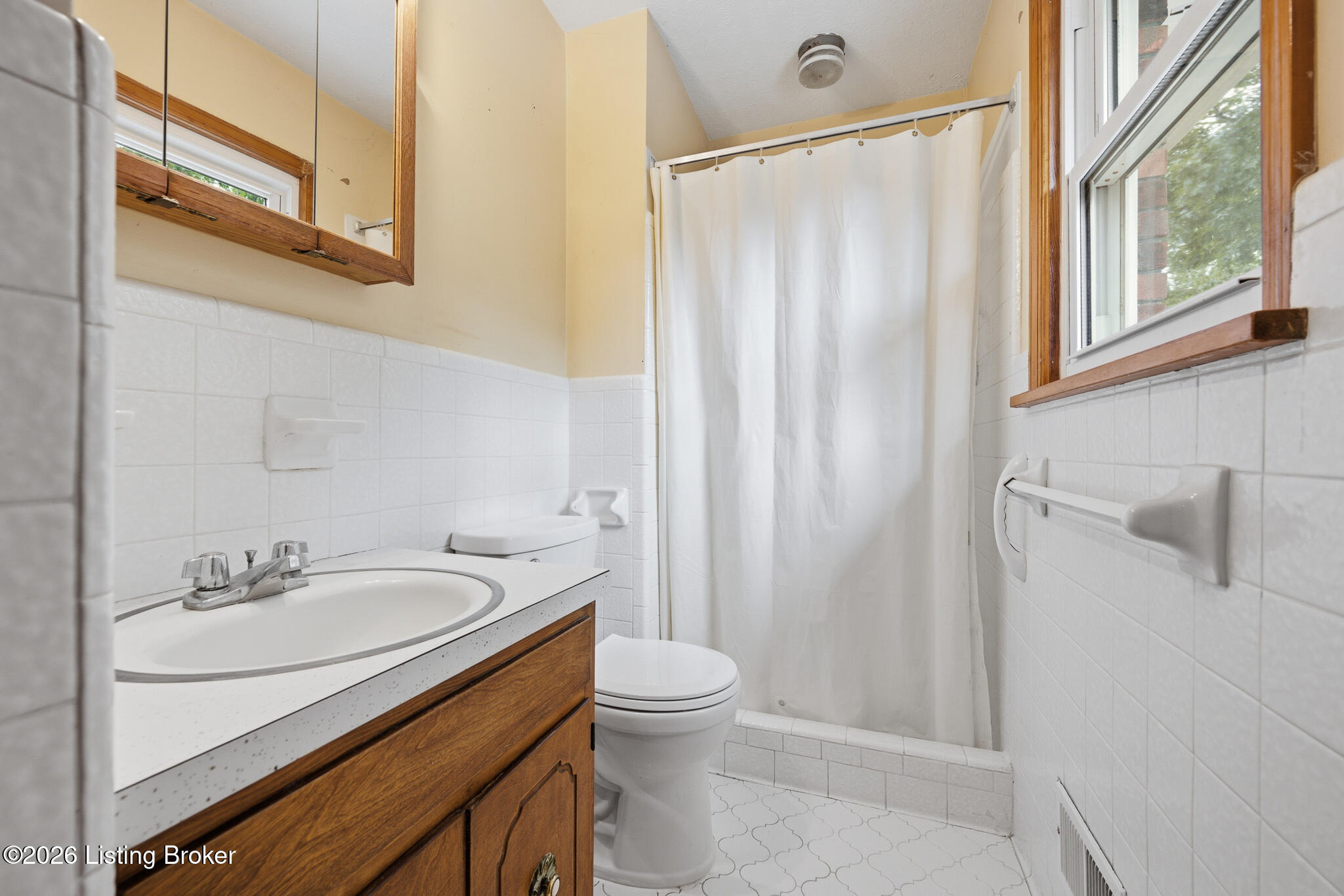 1800 Ironwood Rd