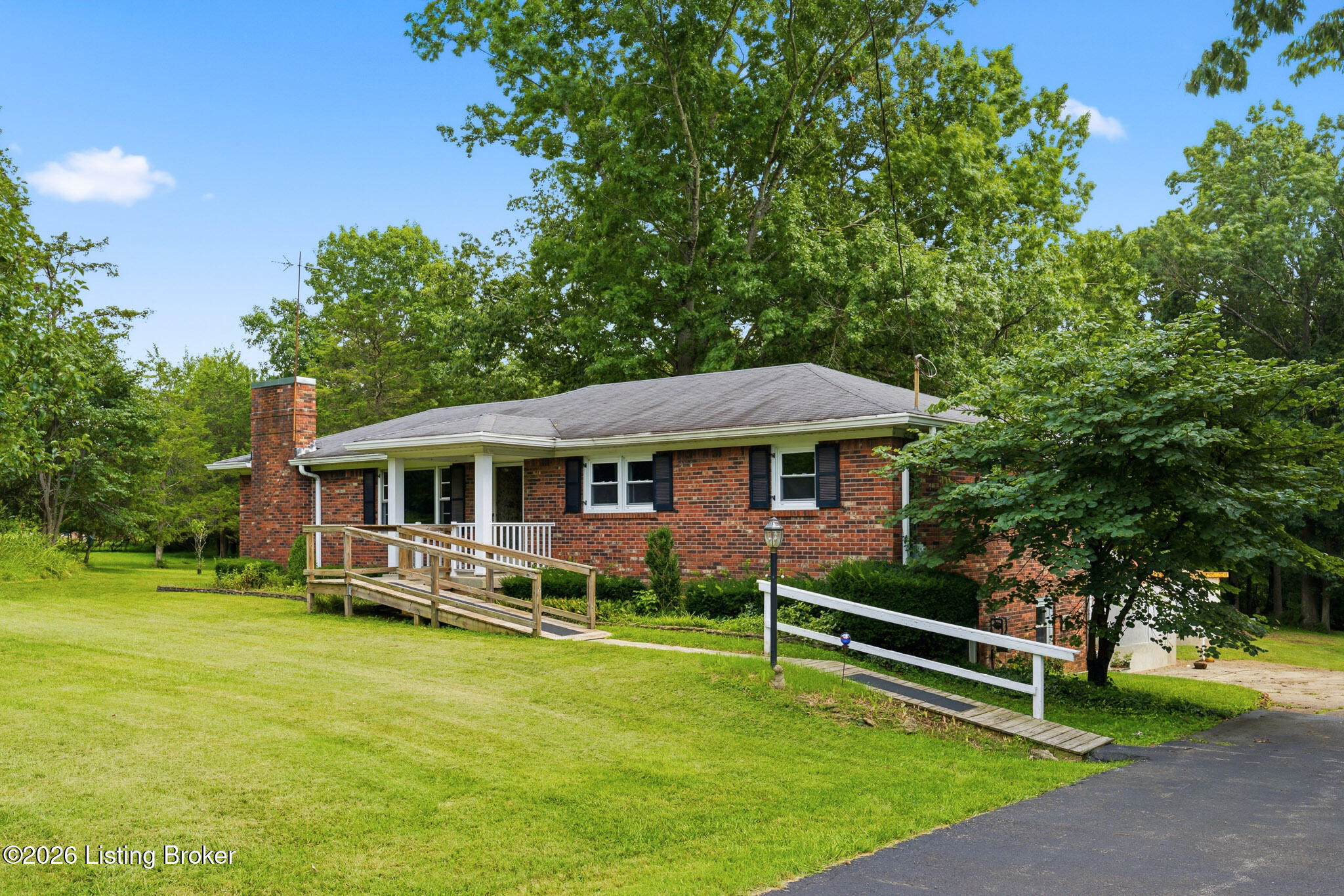 1800 Ironwood Rd