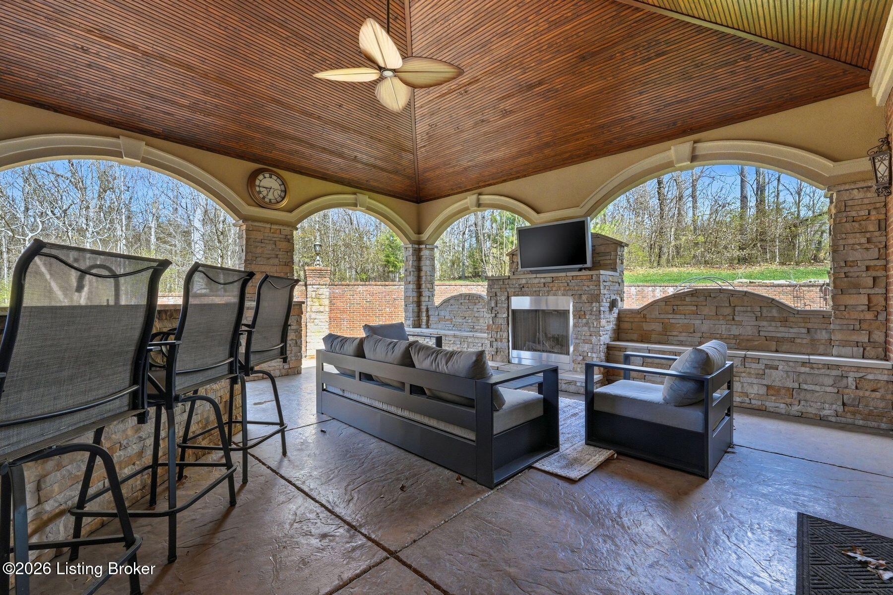 3016 Long Creek Way