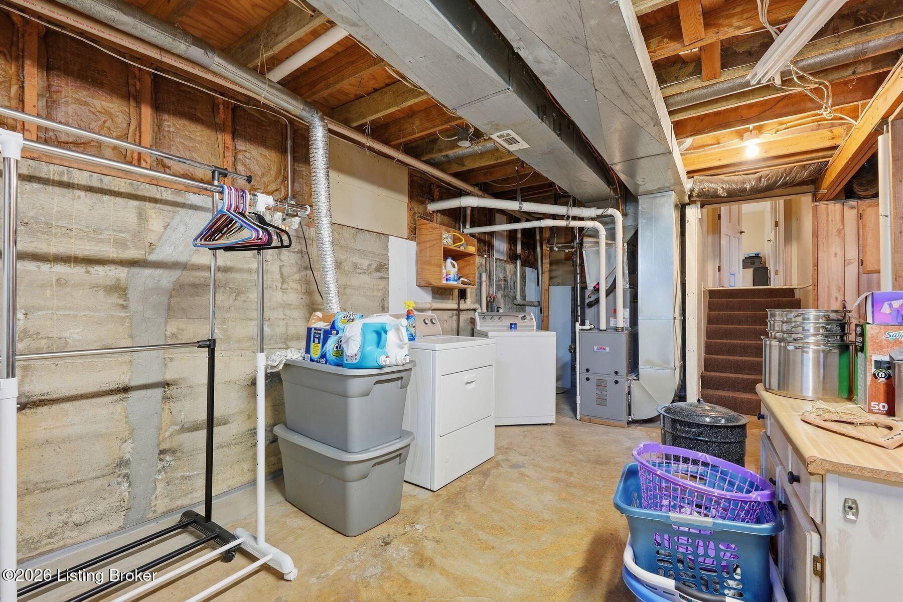 5806 Renada Dr