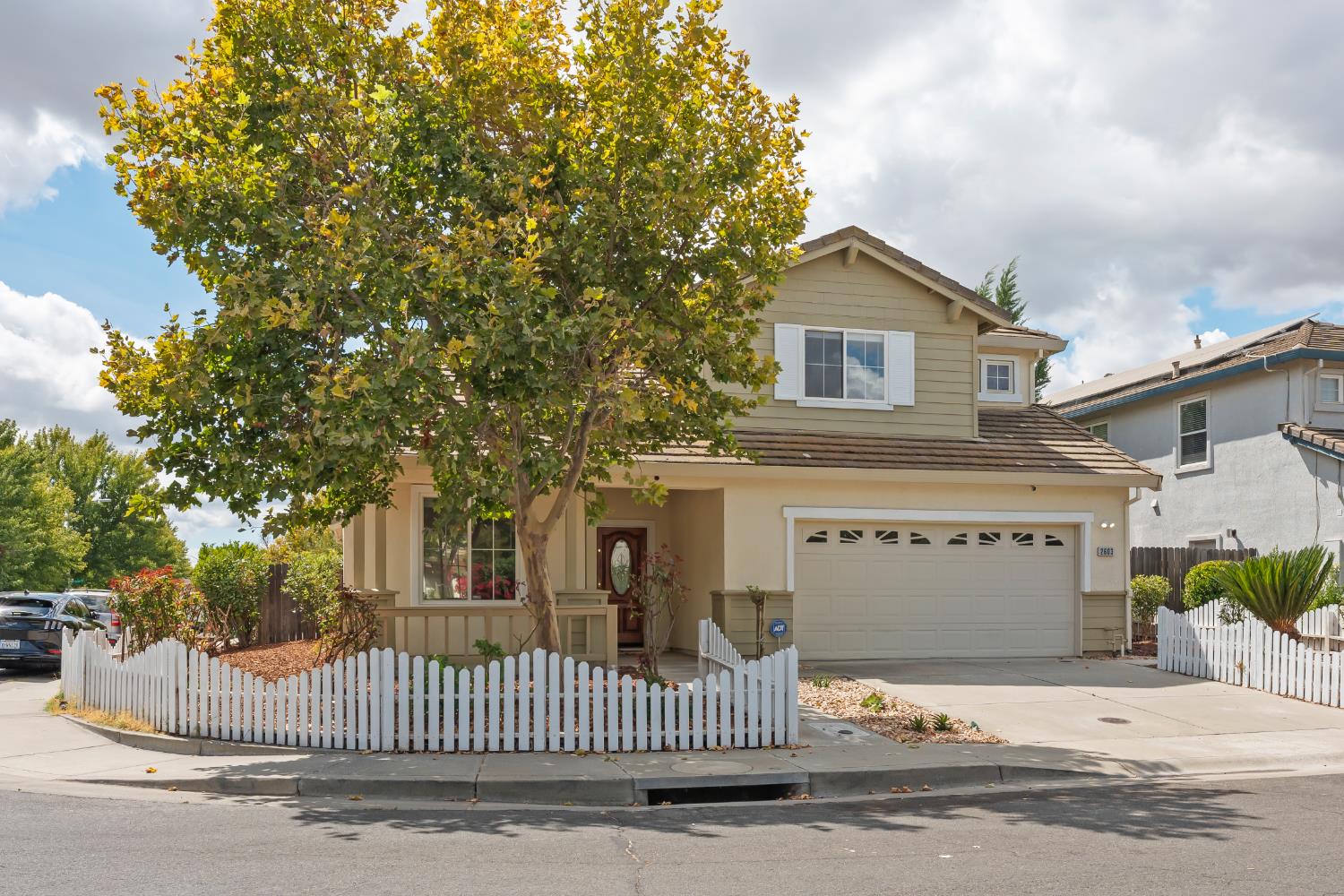 2603 Bellows Street, Davis
