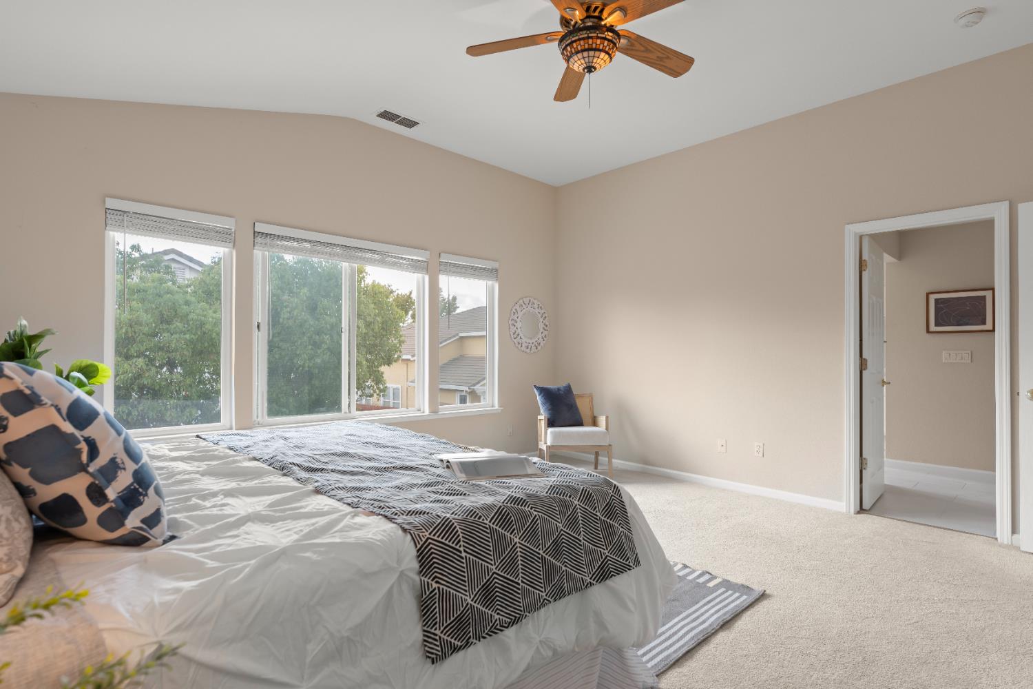 2603 Bellows Street, Davis