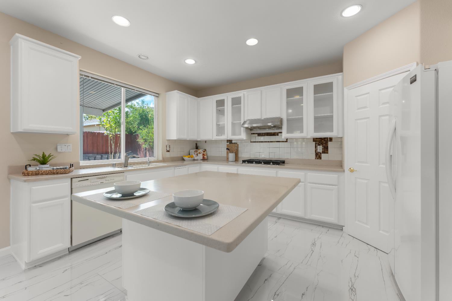 2603 Bellows Street, Davis