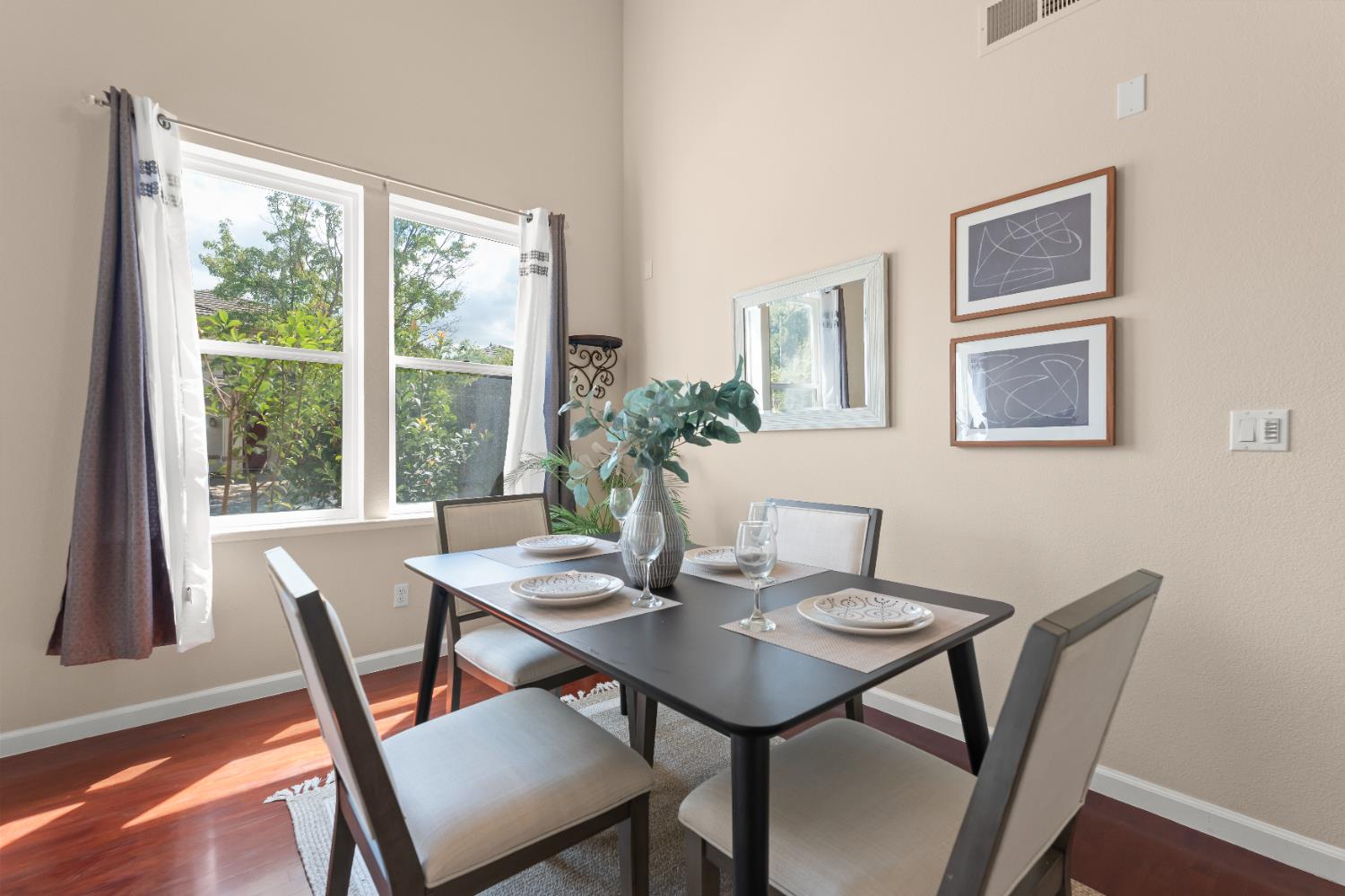2603 Bellows Street, Davis
