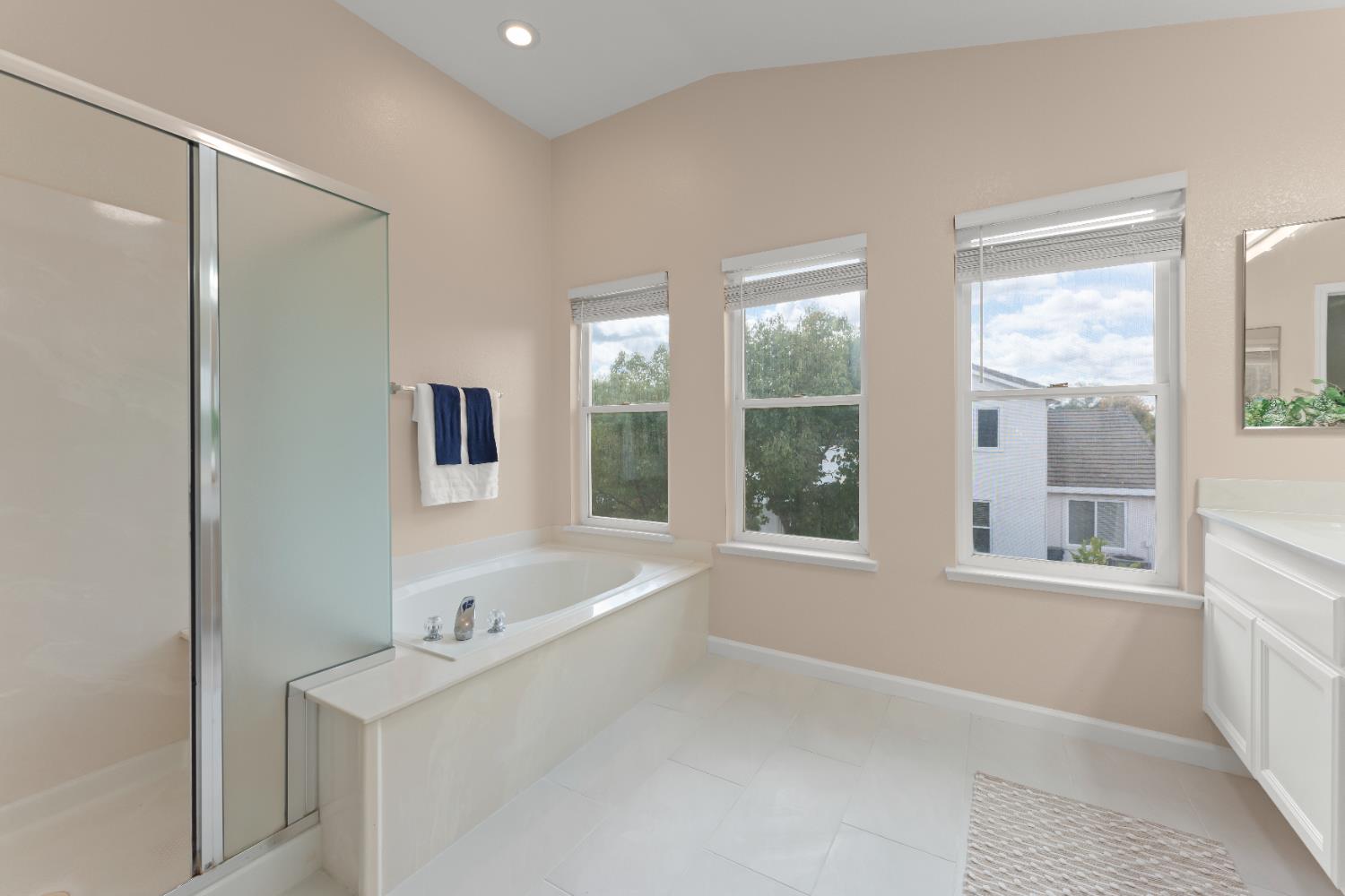 2603 Bellows Street, Davis