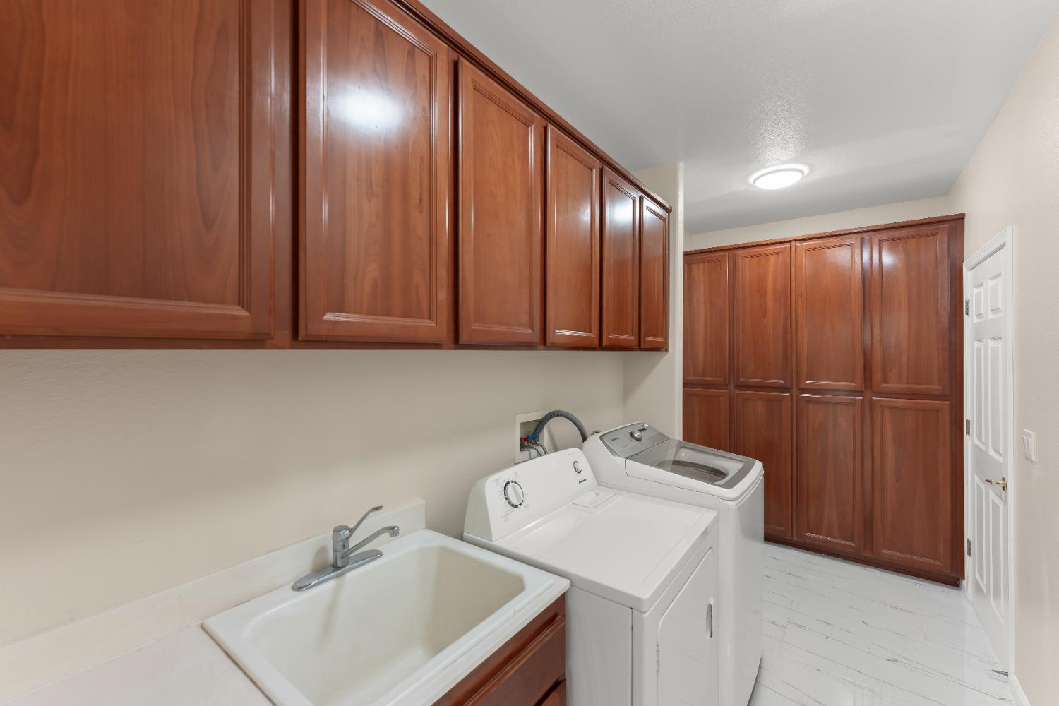 2603 Bellows Street, Davis