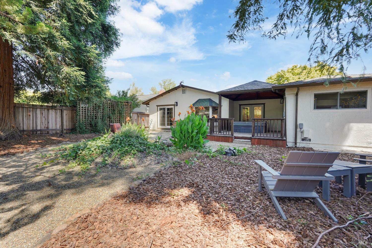 2425 Creekside Ave, Napa