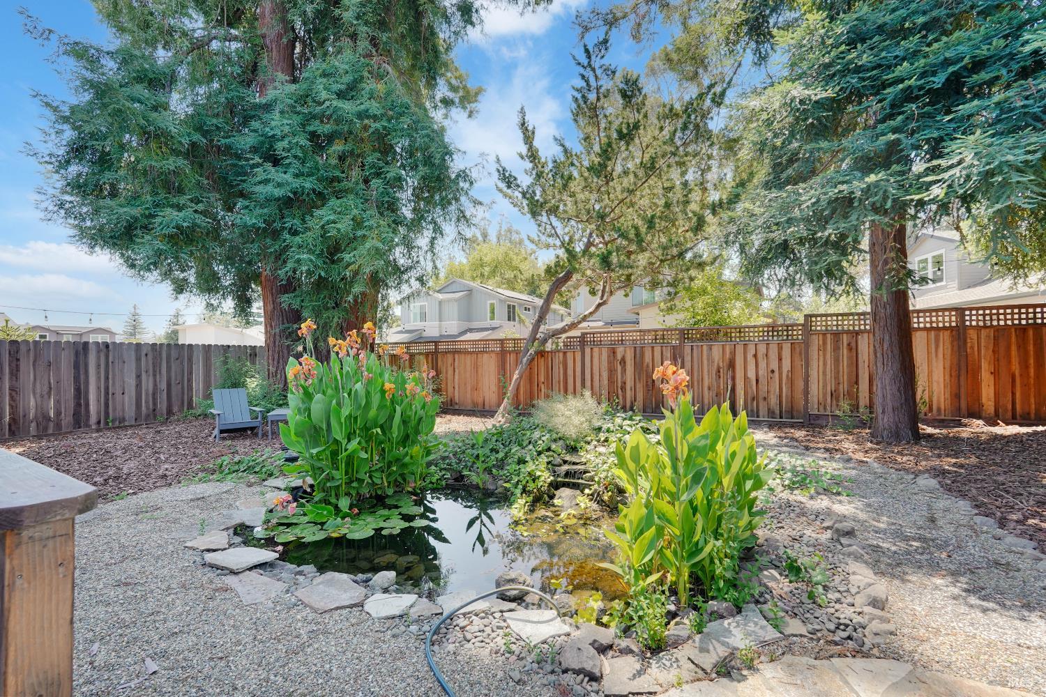 2425 Creekside Ave, Napa