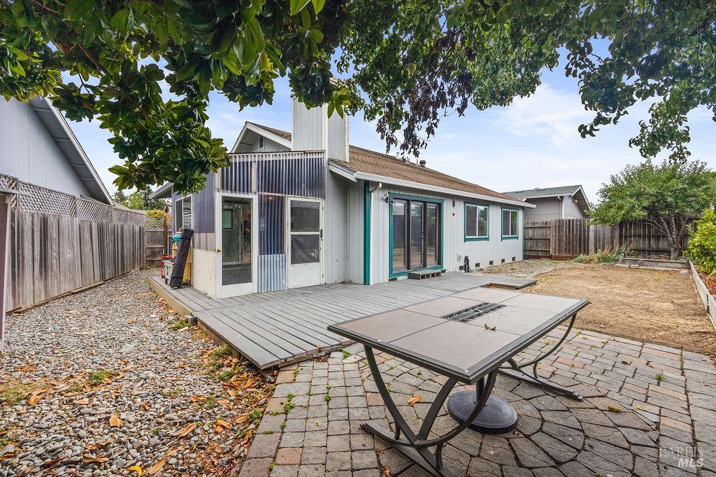 1374 Gaspar Court, Rohnert Park