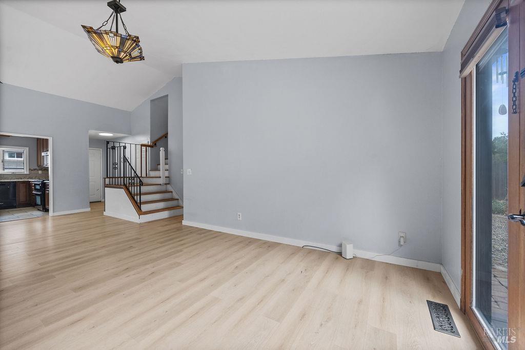 1374 Gaspar Court, Rohnert Park