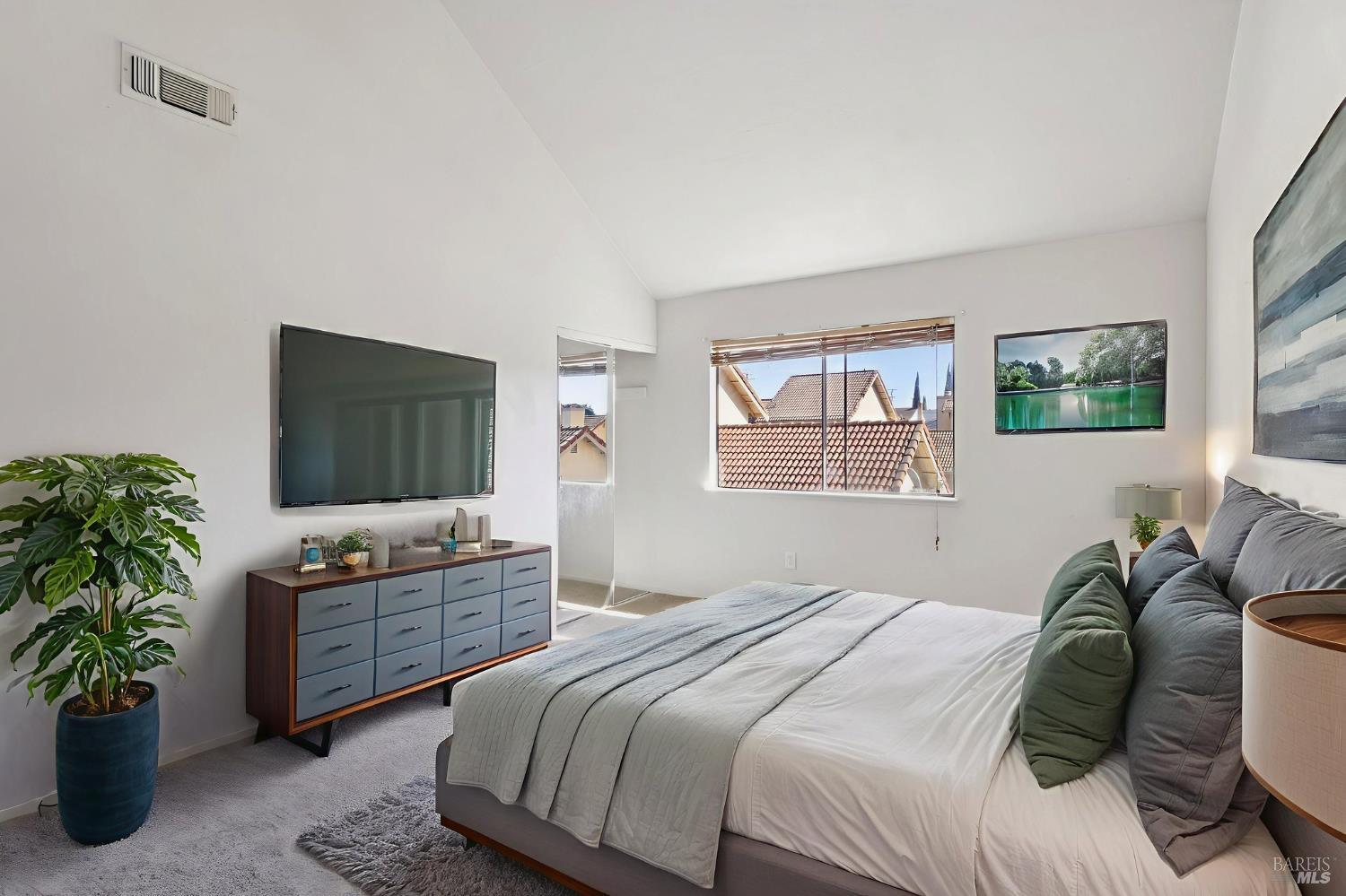 58 Del Prado Circle, Fairfield