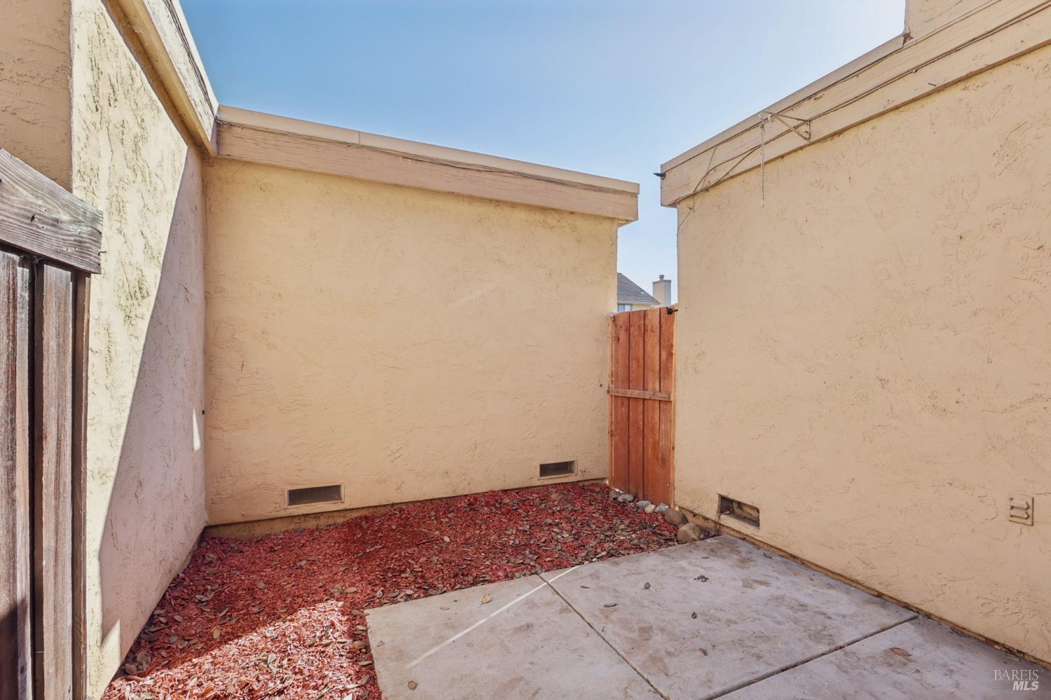 58 Del Prado Circle, Fairfield