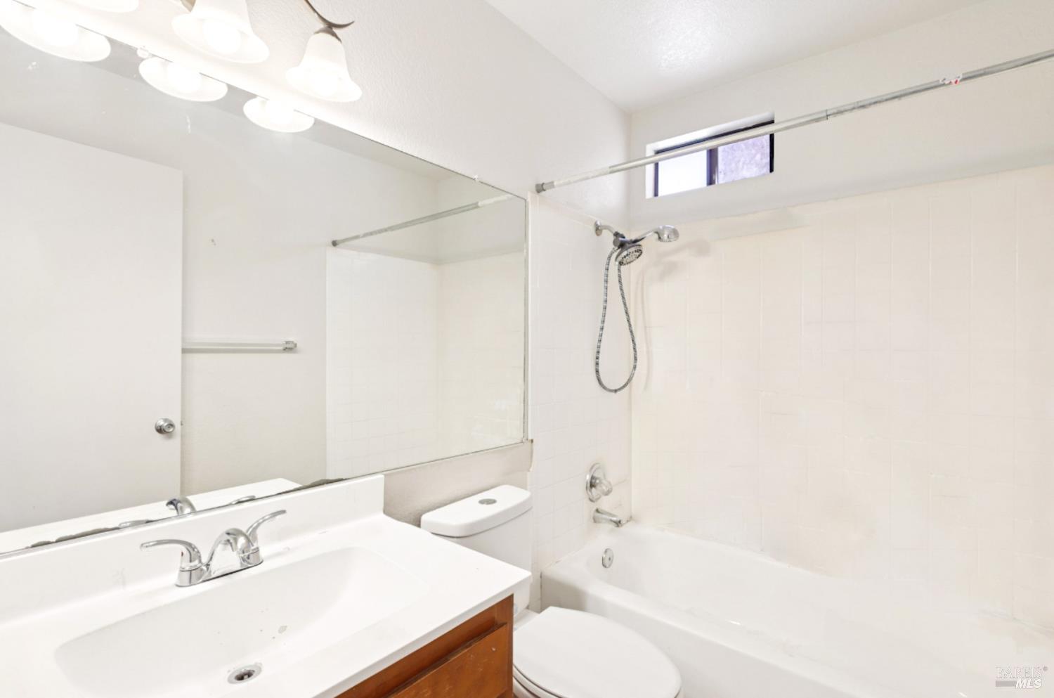 58 Del Prado Circle, Fairfield