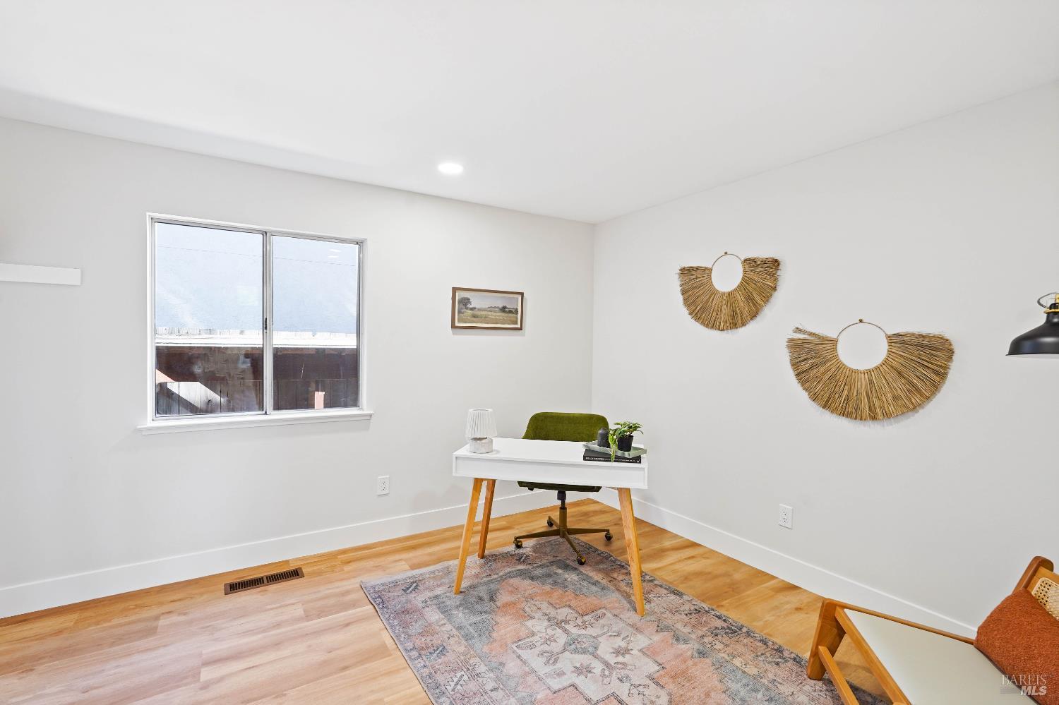 5001 Lakeview Circle