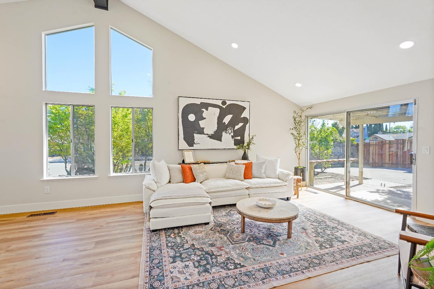 5001 Lakeview Circle, Fairfield