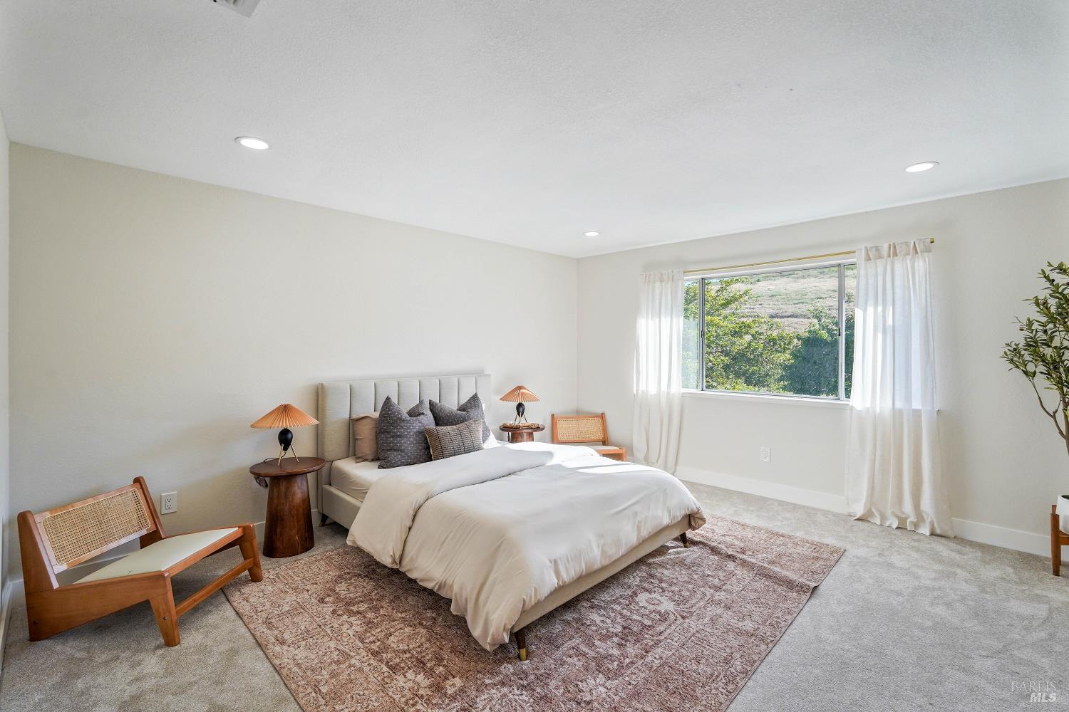 5050 Lakeview Circle, Fairfield