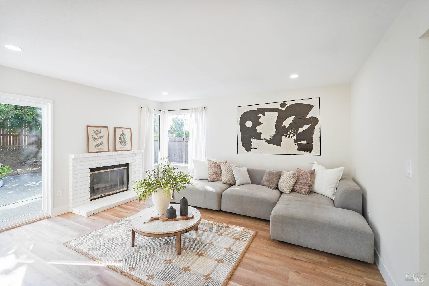 5050 Lakeview Circle, Fairfield
