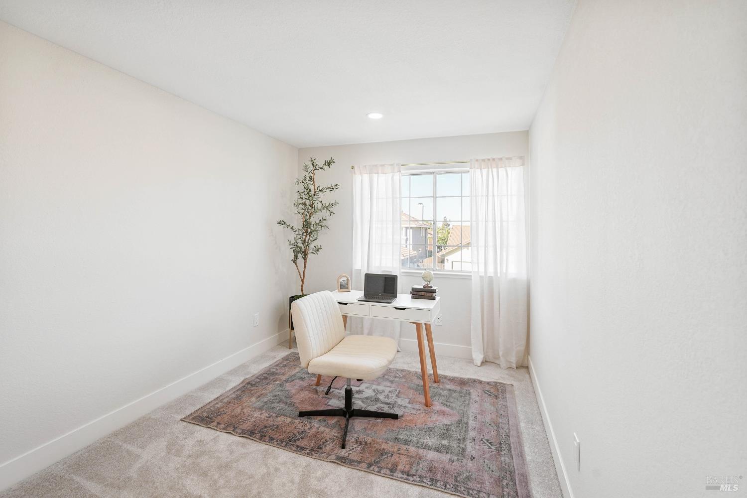 5050 Lakeview Circle, Fairfield
