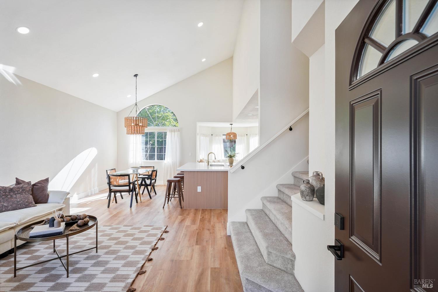 5050 Lakeview Circle, Fairfield