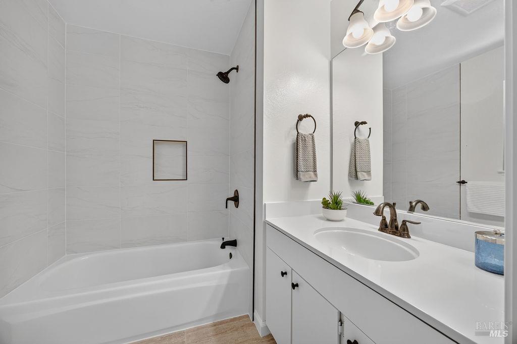 417 Sylvia Way, San Rafael