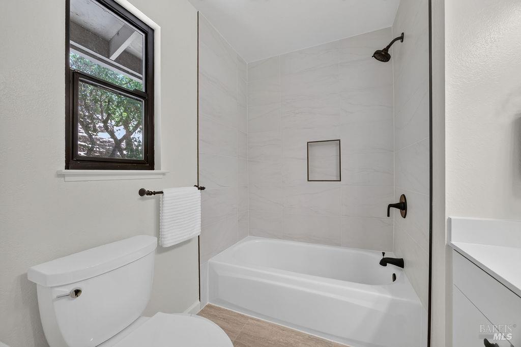 417 Sylvia Way, San Rafael