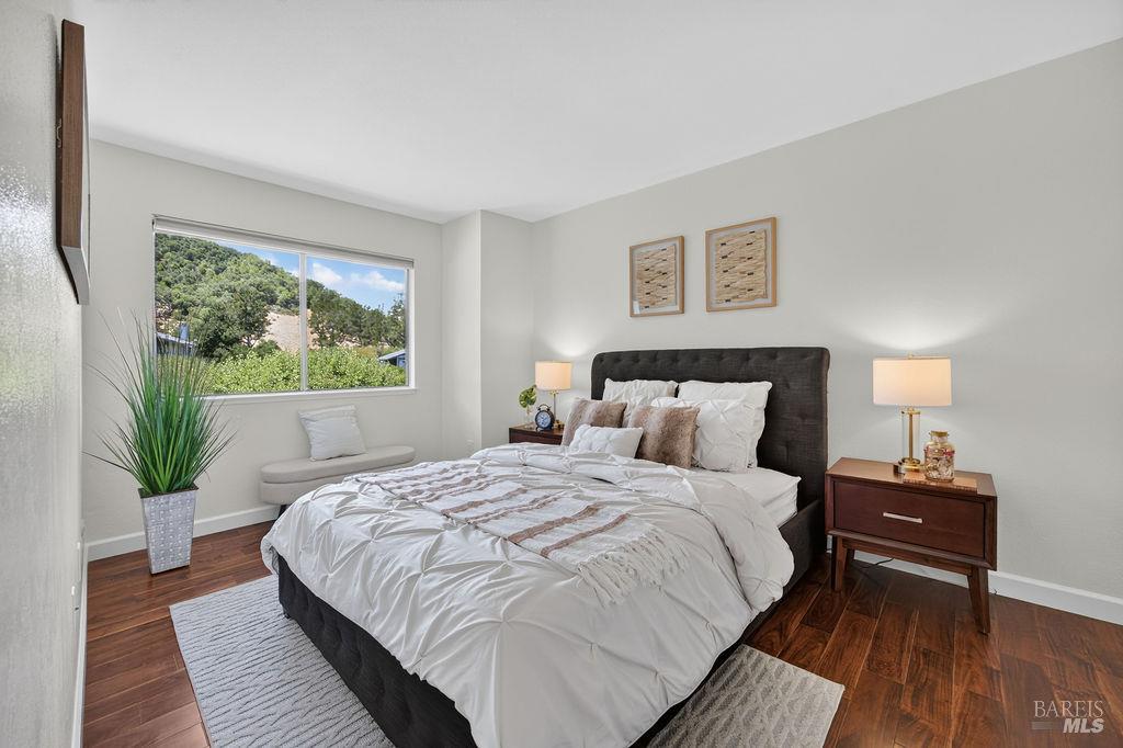 417 Sylvia Way, San Rafael