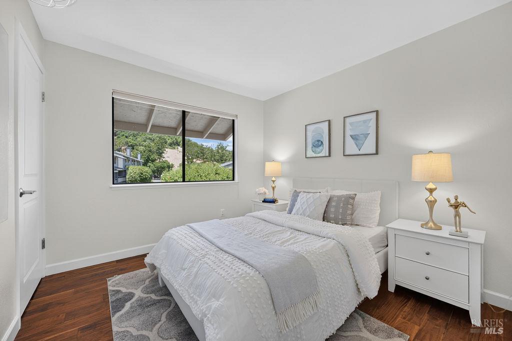 417 Sylvia Way, San Rafael