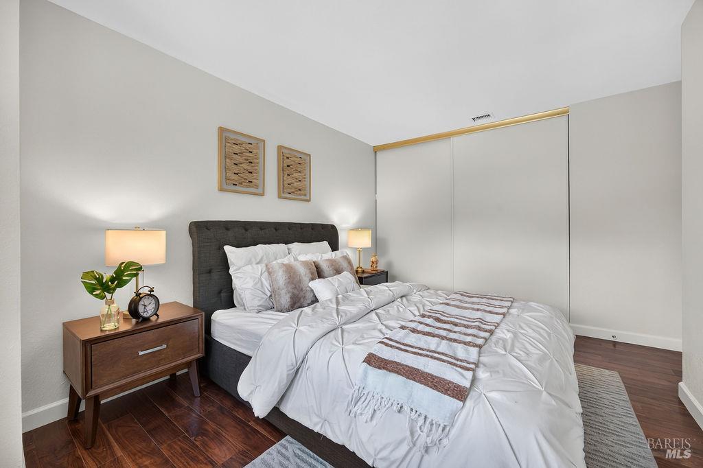 417 Sylvia Way, San Rafael