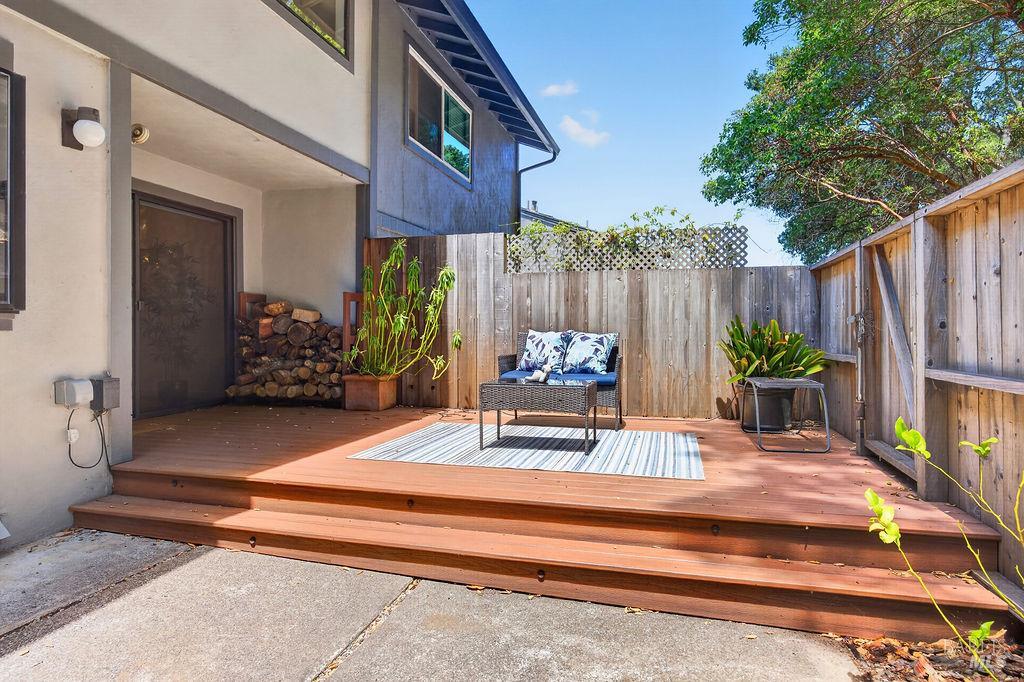 417 Sylvia Way, San Rafael