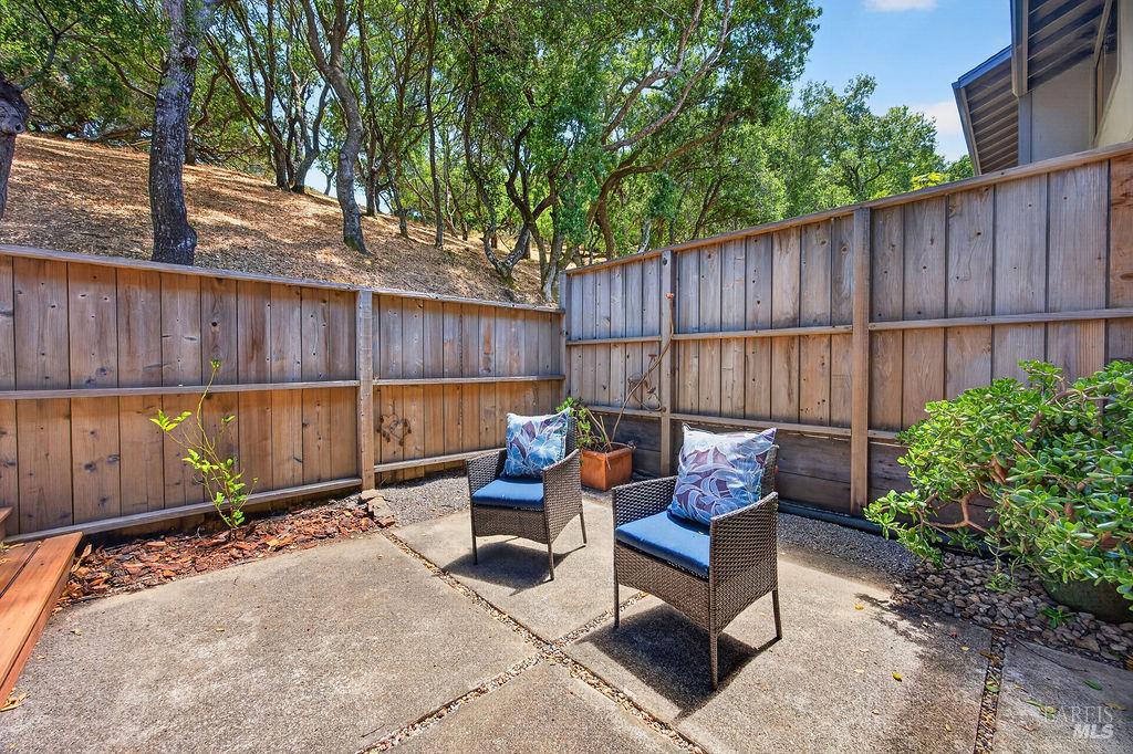 417 Sylvia Way, San Rafael