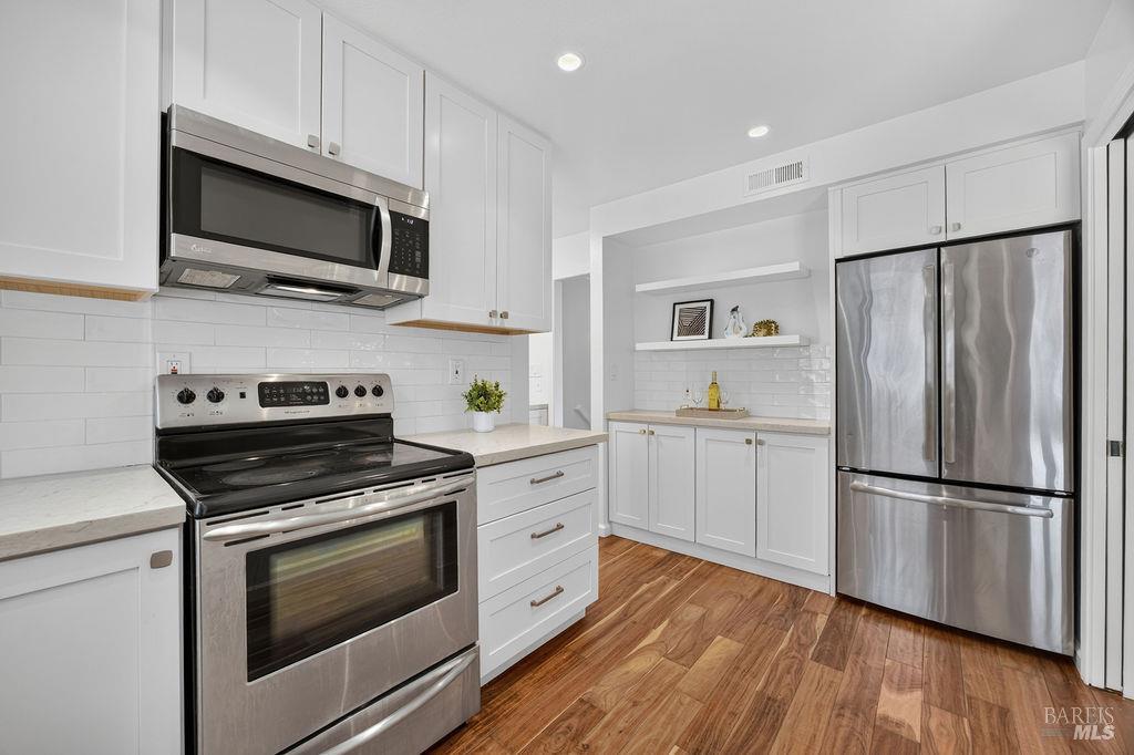 417 Sylvia Way, San Rafael