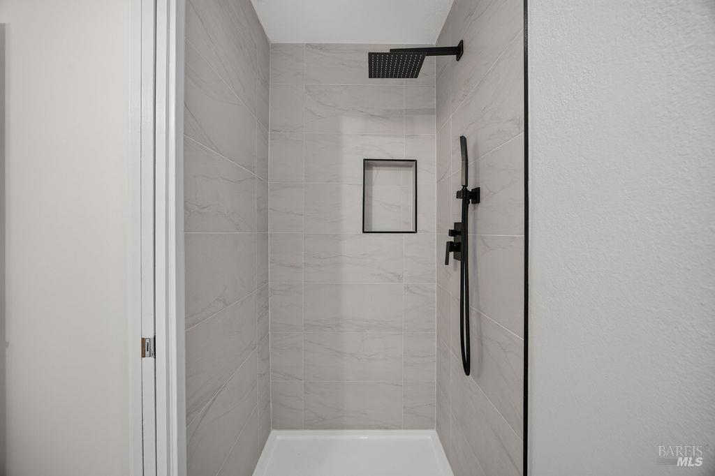 417 Sylvia Way, San Rafael