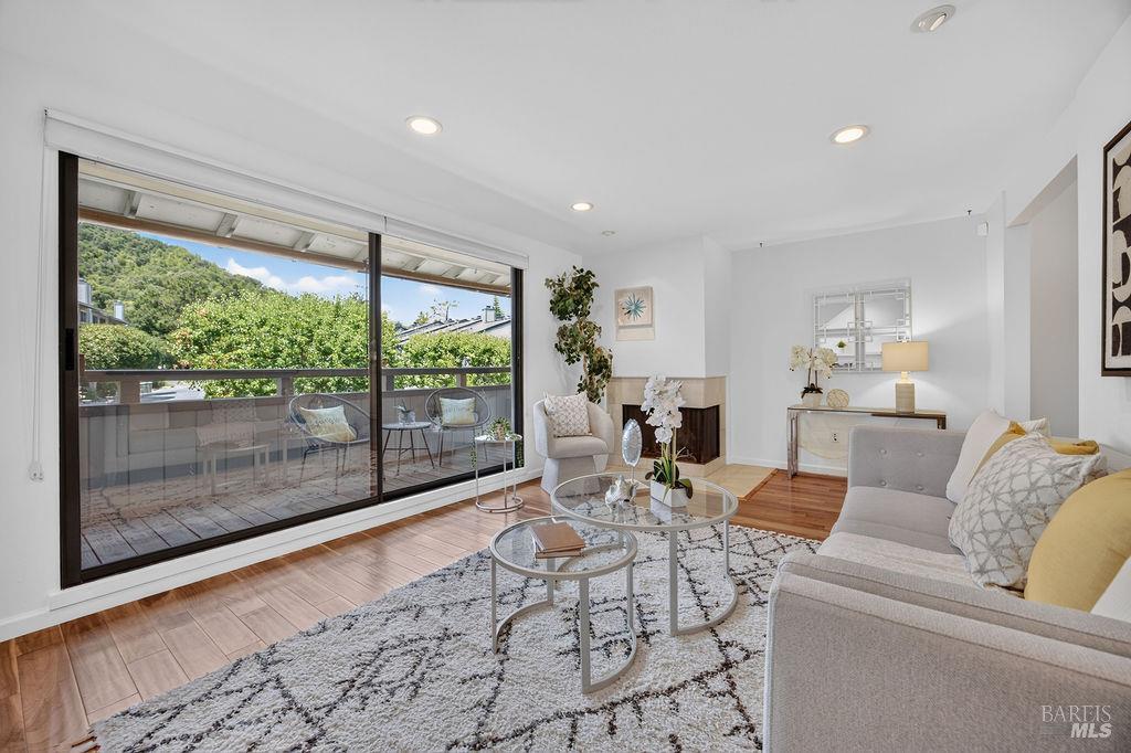 417 Sylvia Way, San Rafael
