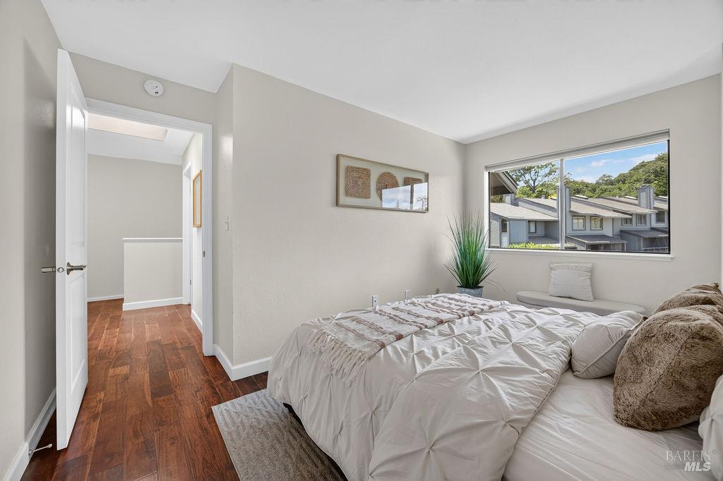 417 Sylvia Way, San Rafael