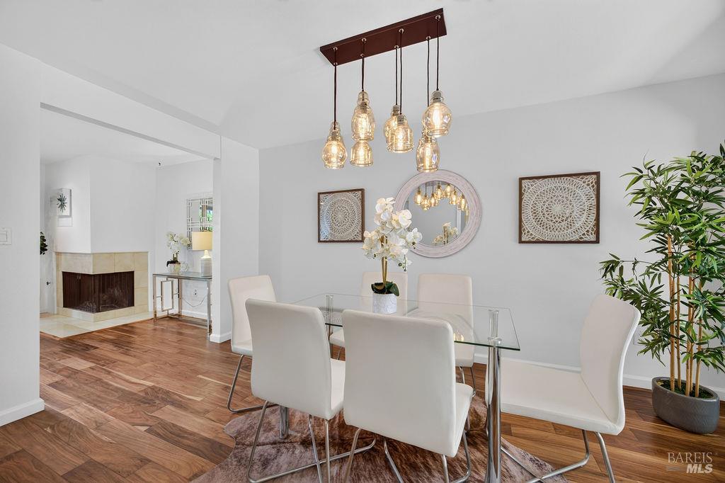417 Sylvia Way, San Rafael