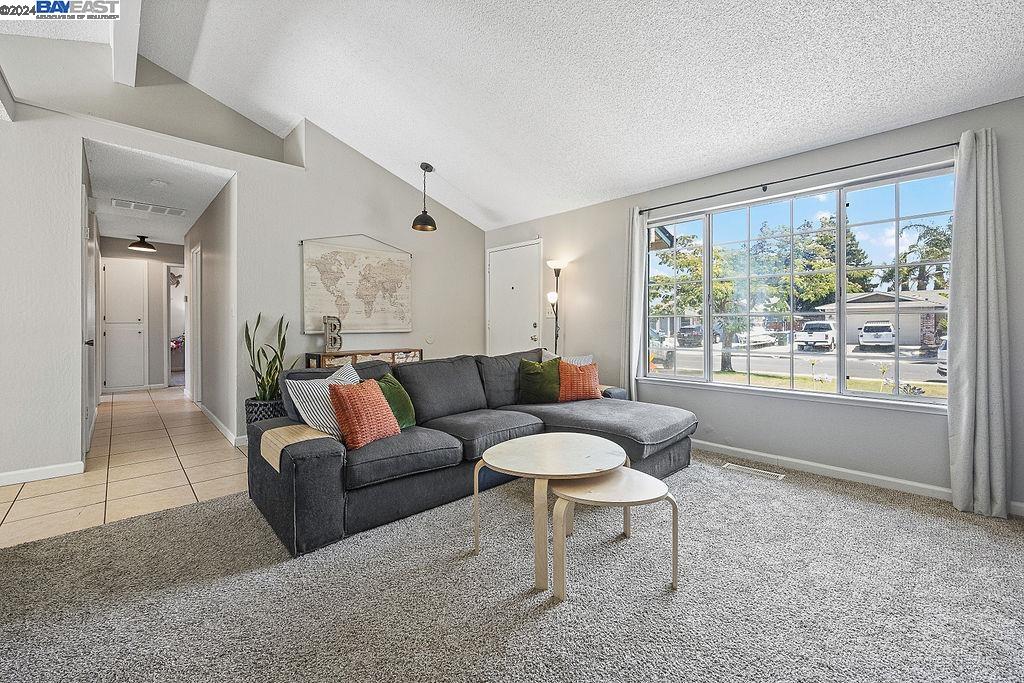 1560 Port Way, Oakley