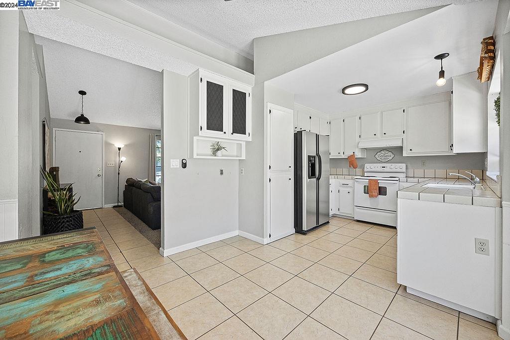 1560 Port Way, Oakley